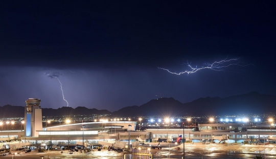 Menyaksikan dahsyatnya badai terjang wilayah Las Vegas