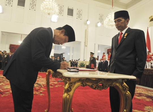 Jokowi pimpin pelantikan Sutiyoso sebagai Kepala BIN