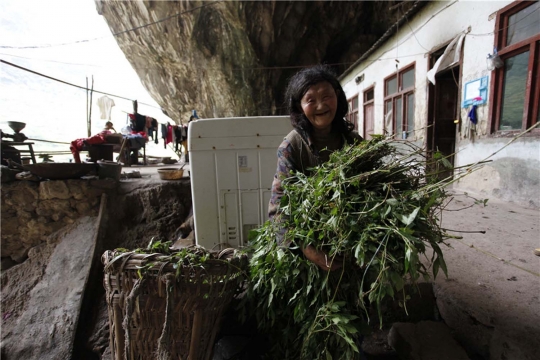 Menengok kehidupan desa kecil di dalam Gua Daguoquan