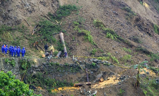 8 Orang tewas terkubur tanah longsor di Filipina