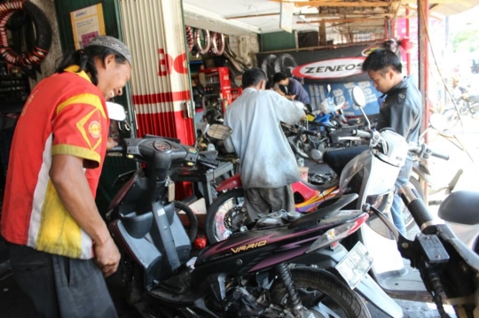 Servis naik, bengkel motor di Malang laris manis menjelang Lebaran