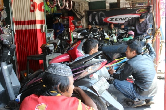 Servis naik, bengkel motor di Malang laris manis menjelang Lebaran