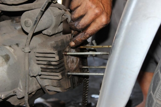Servis naik, bengkel motor di Malang laris manis menjelang Lebaran