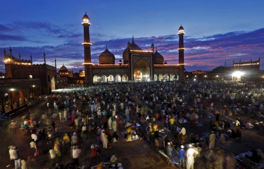 Semarak masjid-masjid agung di dunia ramaikan Ramadan