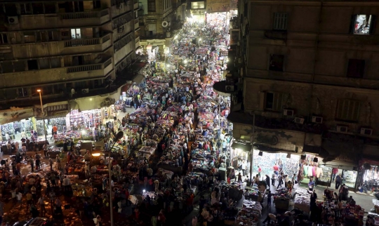 Melihat keramaian 'Pasar Tanah Abang' di Mesir jelang Lebaran
