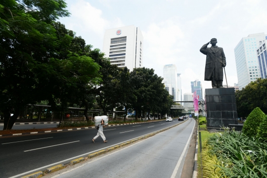 Libur Lebaran, jalan langganan macet di Jakarta kini lengang