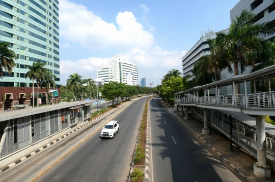 Libur Lebaran, jalan langganan macet di Jakarta kini lengang