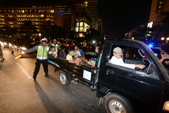 Berbagai pelanggaran lalu-lintas hiasi malam takbiran di Bundaran HI