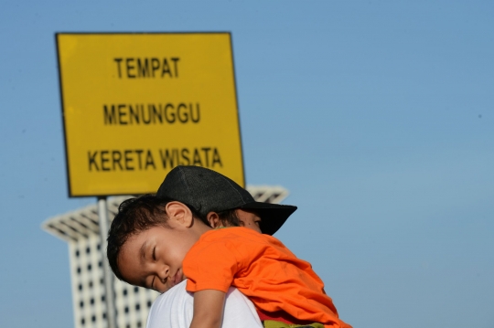 Libur Lebaran, Monas diserbu pengunjung