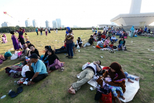 Libur Lebaran, Monas diserbu pengunjung