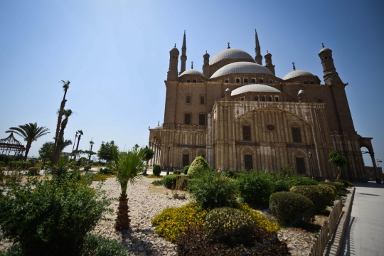 Menelusuri kemegahan Masjid Muhammad Ali Pasha di atas benteng Mesir