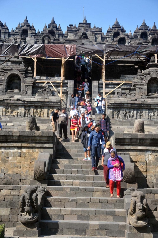 Hari ketiga Lebaran, Candi Borobudur banjir pengunjung