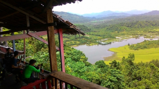 Menikmati sejuknya pemandangan alam Aceh dari Puncak Geureute