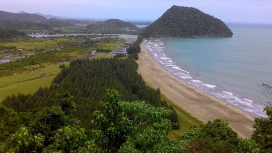 Menikmati sejuknya pemandangan alam Aceh dari Puncak Geureute