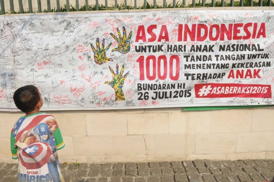 Aksi seribu tandatangan menentang kekerasan terhadap anak di HI