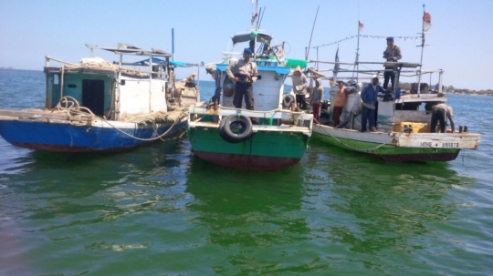 Polisi amankan 3 kapal bom ikan di Sulawesi Selatan