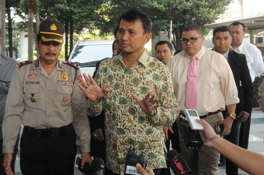 Gubernur Sumut & istri muda penuhi panggilan KPK terkait suap PTUN