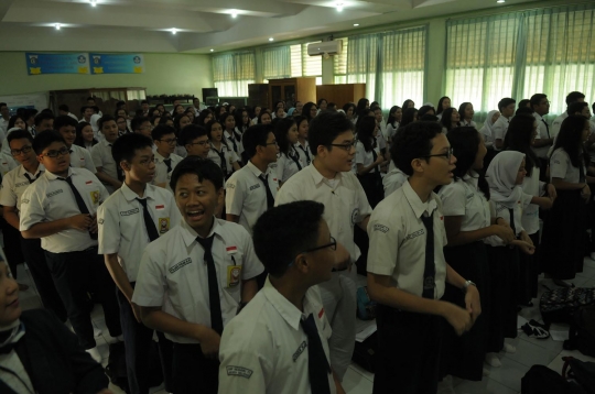 Suasana hari pertama sekolah di Tahun Ajaran 2015-2016