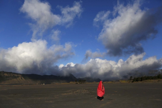 Persiapan umat Hindu Gunung Bromo sambut Upacara Kasada