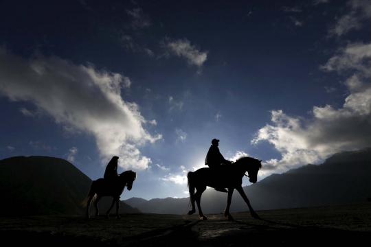 Persiapan umat Hindu Gunung Bromo sambut Upacara Kasada