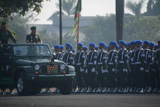 KASAD serahkan jabatan Panglima Kostrad di Cilodong