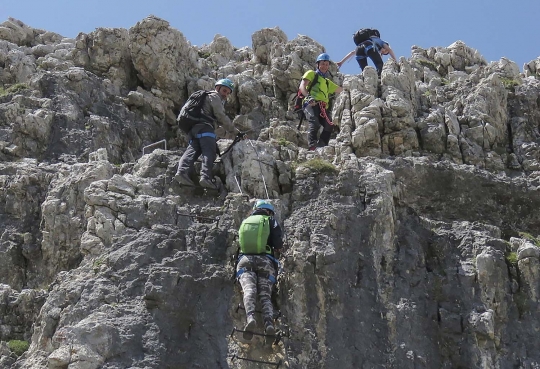 Mengunjungi Dolomite, pegunungan terindah di dunia versi UNESCO