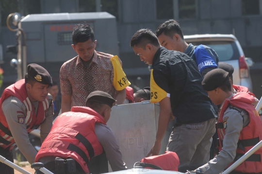 Aksi puluhan polisi gelar simulasi pengamanan Pilkada serentak