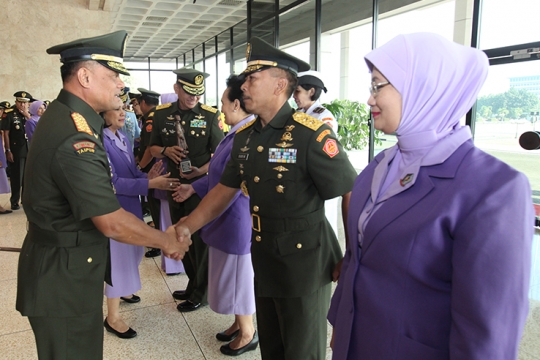 Jenderal Gatot pimpin Sertijab Aster Panglima TNI & Kapuspen TNI