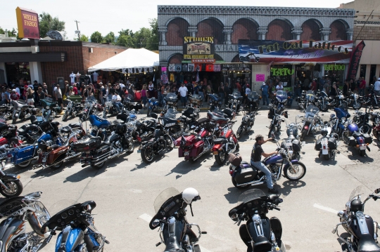 Kemeriahan pesta penggila motor gede di Sturgis Motorcycle Rally