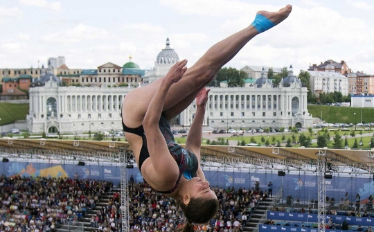 Lompatan indah para atlet cantik di Kejuaran Dunia Aquatics