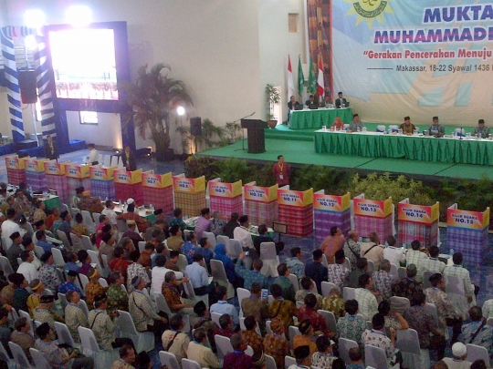 Memantau suasana pemilihan Pimpinan Pusat Muhammadiyah