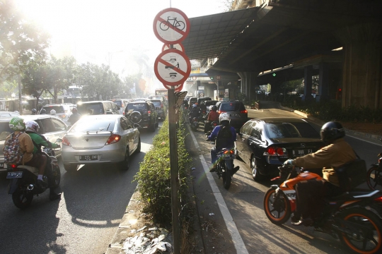 Meski motor masuk Tol JORR, lalu lintas di Fatmawati tetap macet