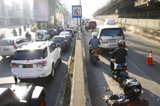 Meski motor masuk Tol JORR, lalu lintas di Fatmawati tetap macet