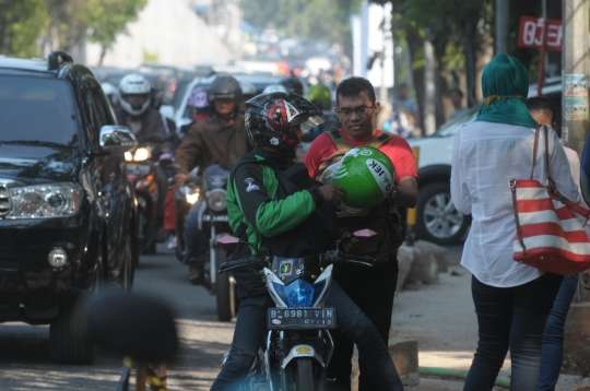 Potret driver Go-Jek tetap eksis meski belum legal