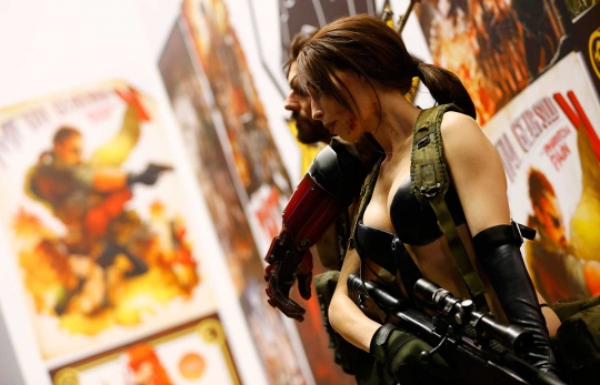 Penampilan para cosplayer cantik dan seksi di Pameran Gamescom 2015