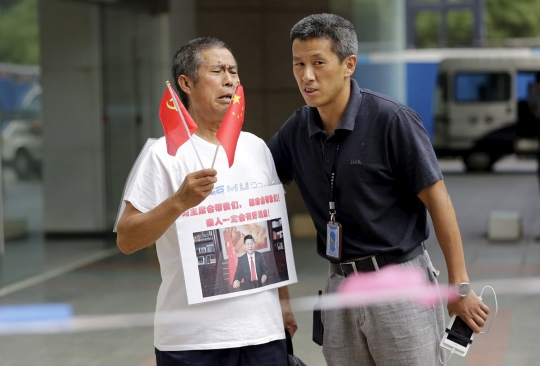 Puing di La Reunion dipastikan MH370, keluarga korban histeris