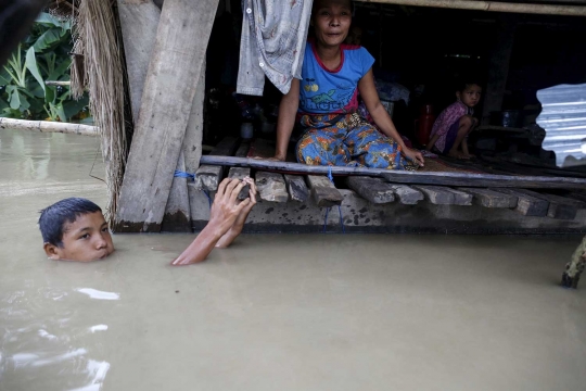 Luapan banjir di Myanmar makin parah