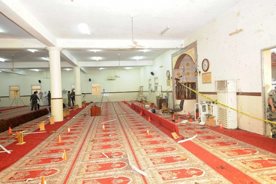 15 Orang tewas dalam serangan bom bunuh diri di masjid Arab Saudi