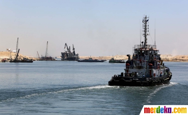 Foto Manuver Jet Tempur Mesir Ramaikan Pembukaan Terusan Suez Baru Merdeka Com