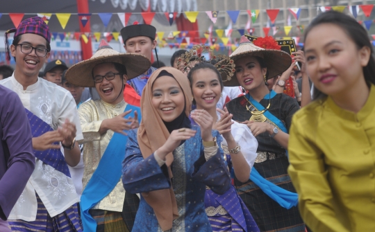 Menlu Retno sarapan nasi uduk di perayaan HUT ke-48 ASEAN