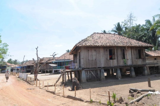 Melihat gaya kuno rumah adat Lampung di Negara Batin