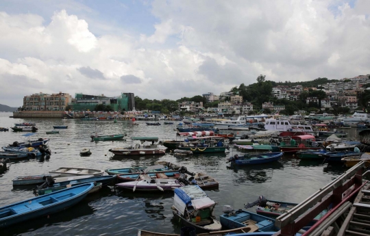 Kegemaran santap seafood ancam ekosistem laut