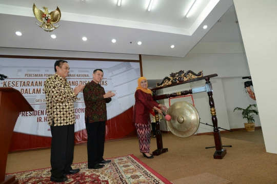 Wakili Presiden, Mensos Khofifah buka peringatan satu dasawarsa KY