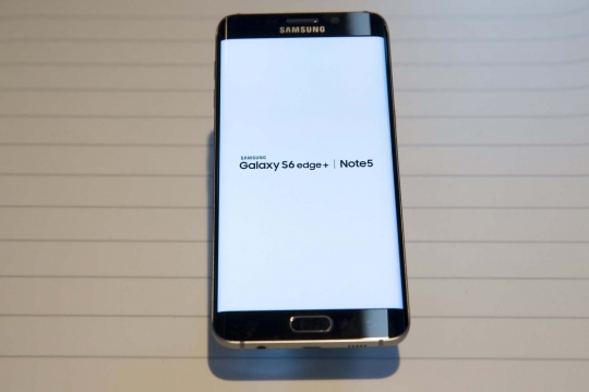 Ini wujud phablet terbaru Samsung, Galaxy S6 Edge Plus dan Note 5