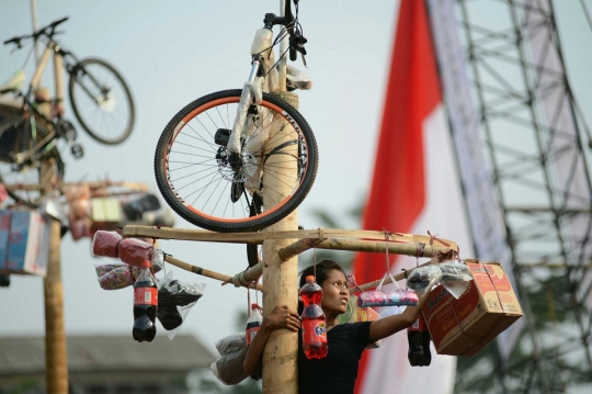 Serunya lomba-lomba yang dimainkan di Pesta Rakyat Ciliwung