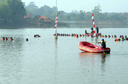 HUT Kemerdekaan RI ke-70, para pecinta alam gelar upacara di danau