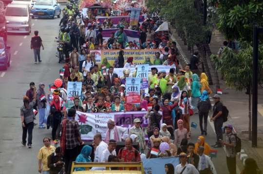 Ratusan penyandang disabilitas gelar karnaval budaya menuju DPR