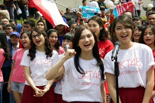 Merayakan hari kemerdekaan Indonesia bersama JKT48