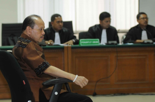 Ini ekspresi Sutan Bhatoegana usai divonis 10 tahun penjara