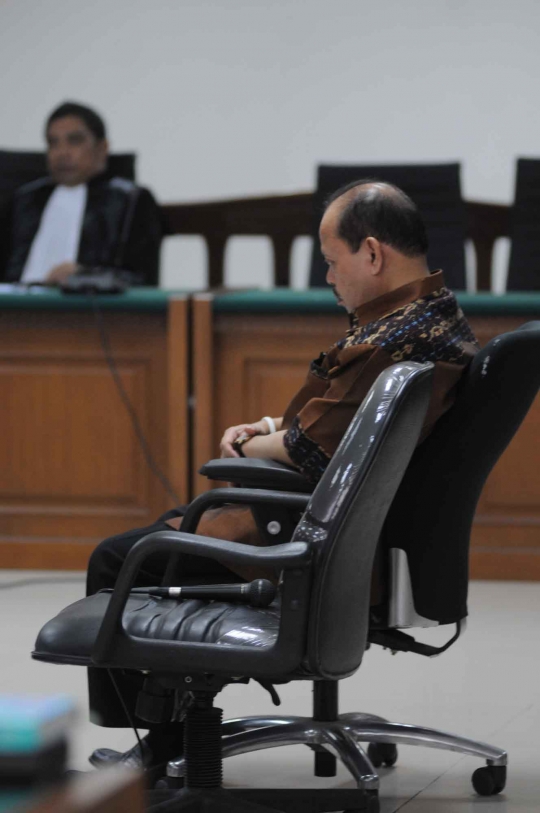 Ini ekspresi Sutan Bhatoegana usai divonis 10 tahun penjara
